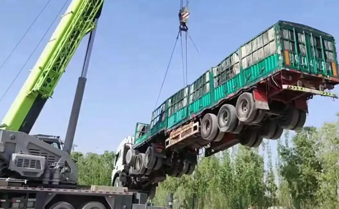 石河子道路脱困救援案例